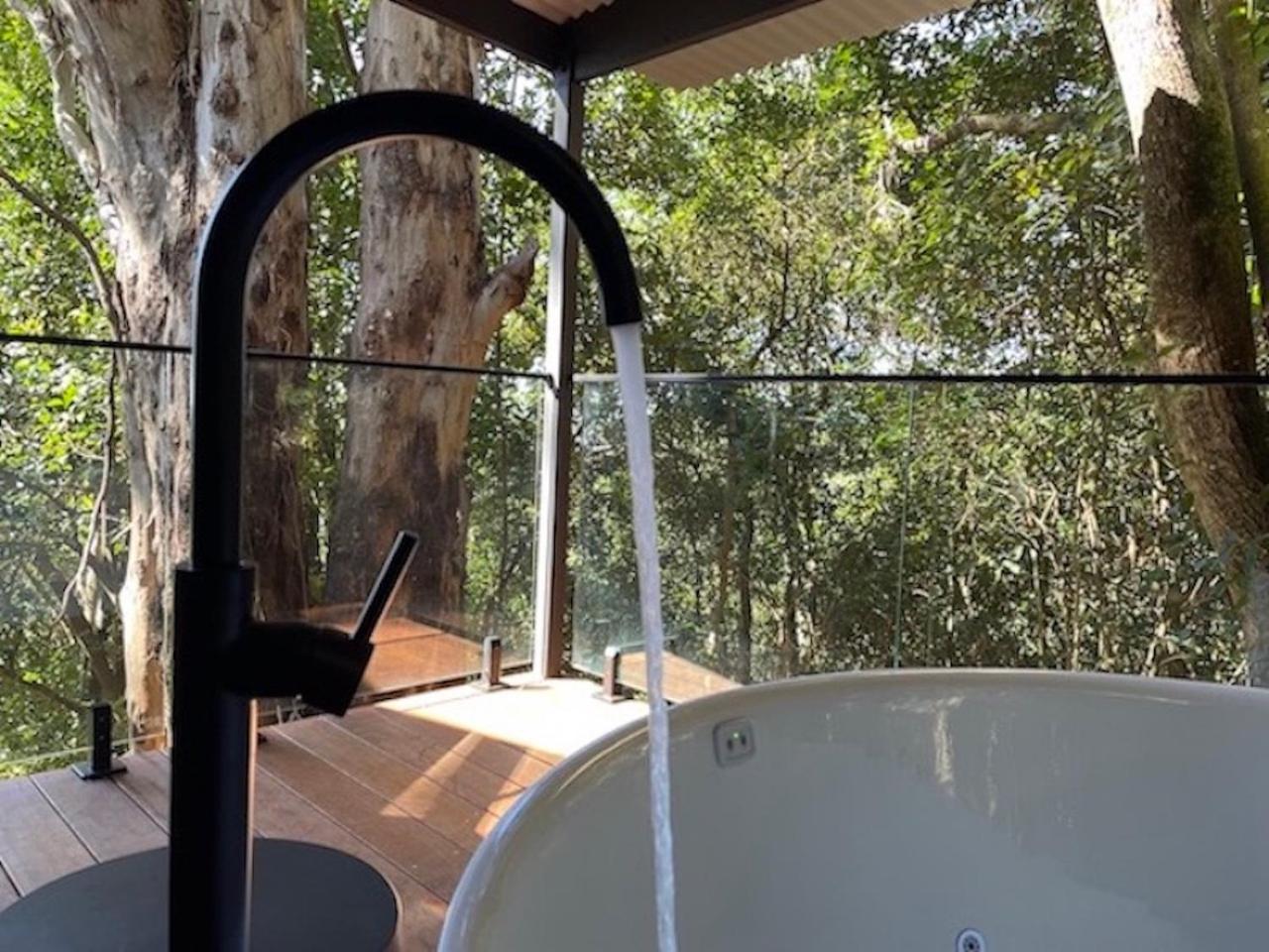Treetops Seaview Montville Exterior foto