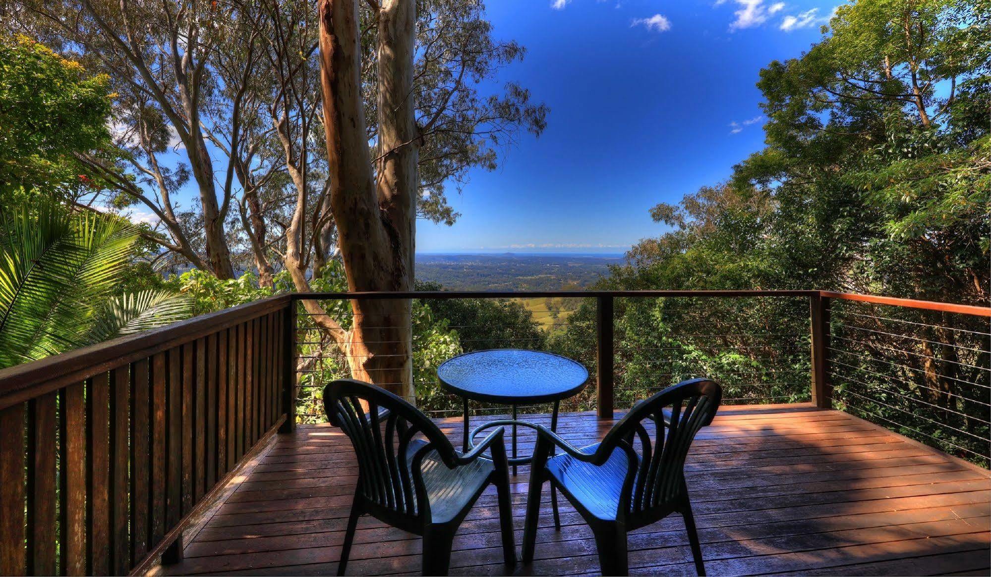 Treetops Seaview Montville Exterior foto