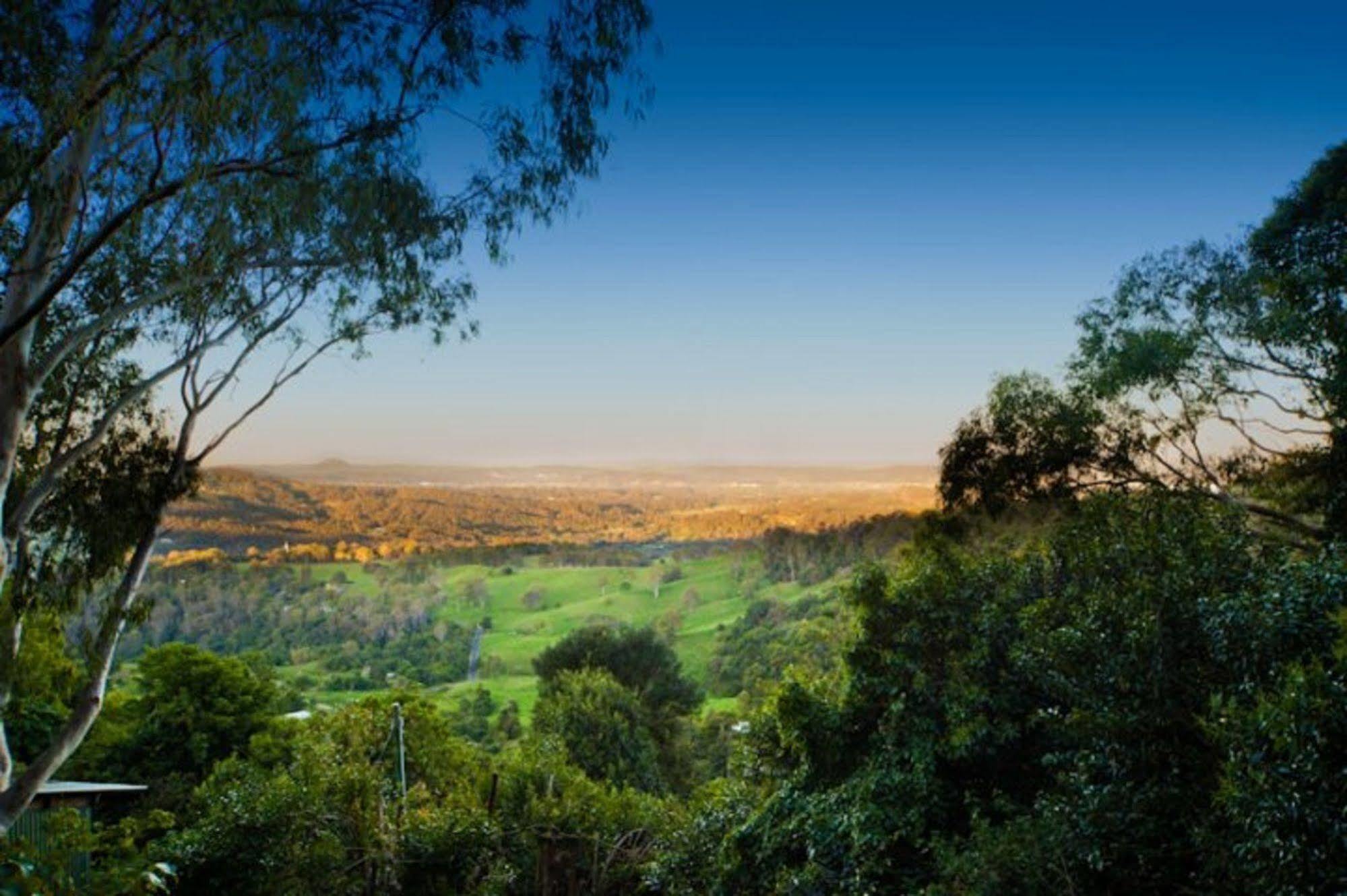 Treetops Seaview Montville Exterior foto